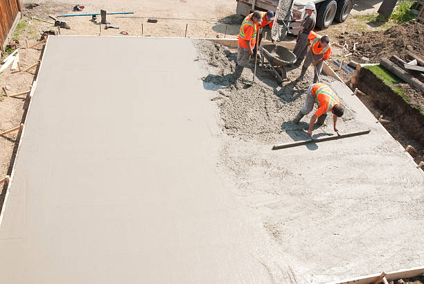 Best Concrete Retaining Walls in Oak Brook, IL